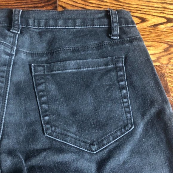 Forever 21 Black Jeans - Picture 6 of 7